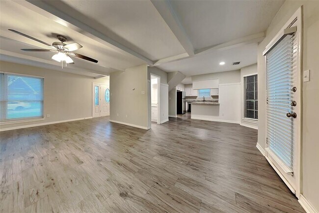 Building Photo - 15318 Sterling Lake Dr