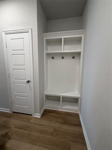 Building Photo - 8479 Challenger Ln