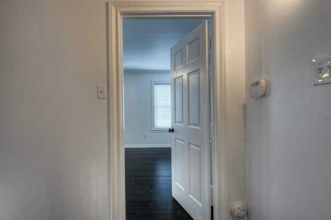 Building Photo - 5912 Auden St