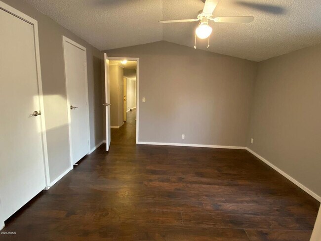 Building Photo - 7417 E Impala Ct