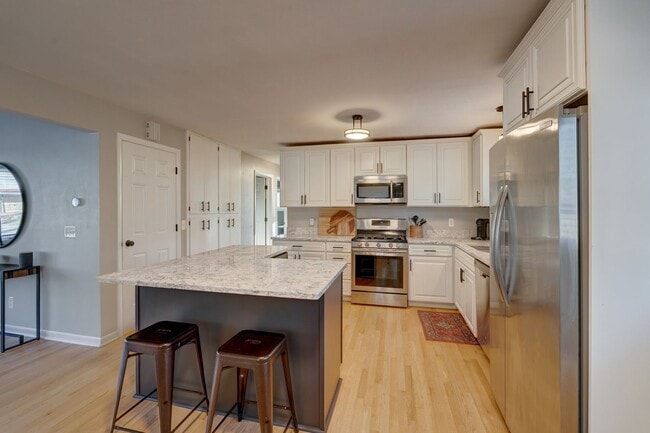 Building Photo - 4609 Waukesha St