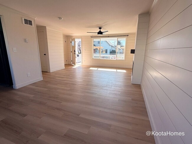 Building Photo - 1215 Skagit St