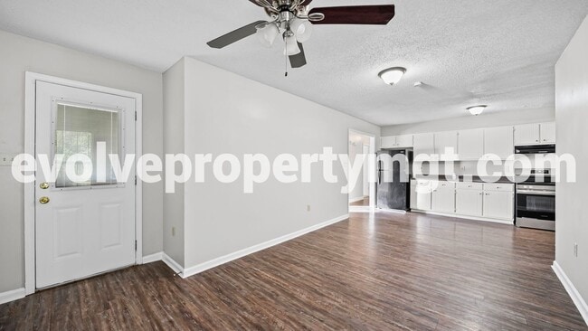 Building Photo - 3712 Firethorne Dr