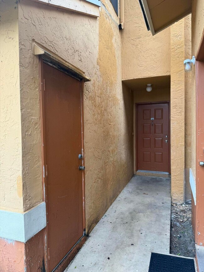Building Photo - 2541 NW 56th Ave