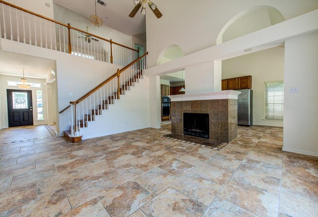 Building Photo - 8317 Pommel Dr