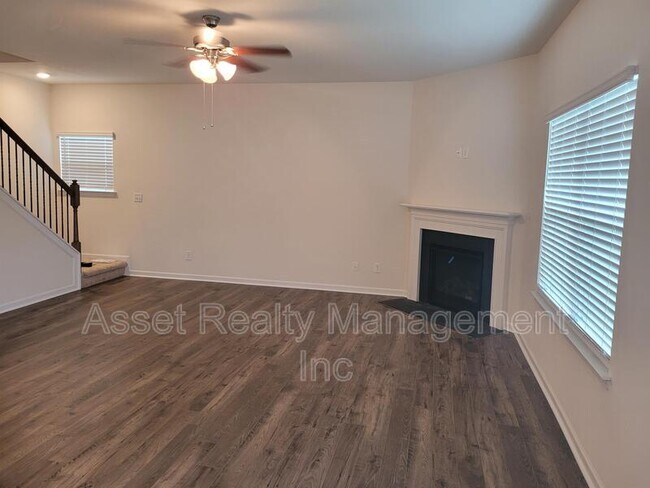 Building Photo - 4714 Willow Bluff Cir