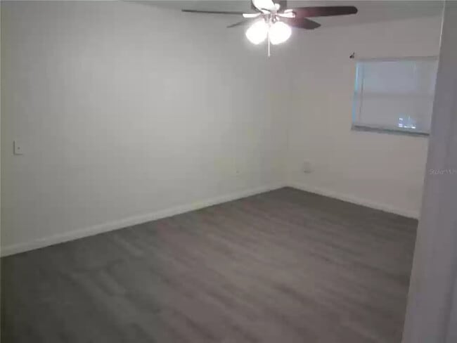 Building Photo - 224 Waverly Way