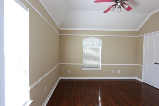 Building Photo - 1410 Caine Hill Ct