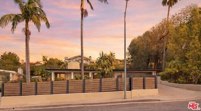 Building Photo - 1341 Charmel Pl