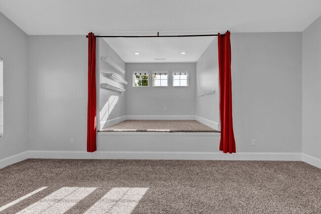 Building Photo - Luxury North Salt Lake Home with Mountain Views, Office & Fully Fenced Yard