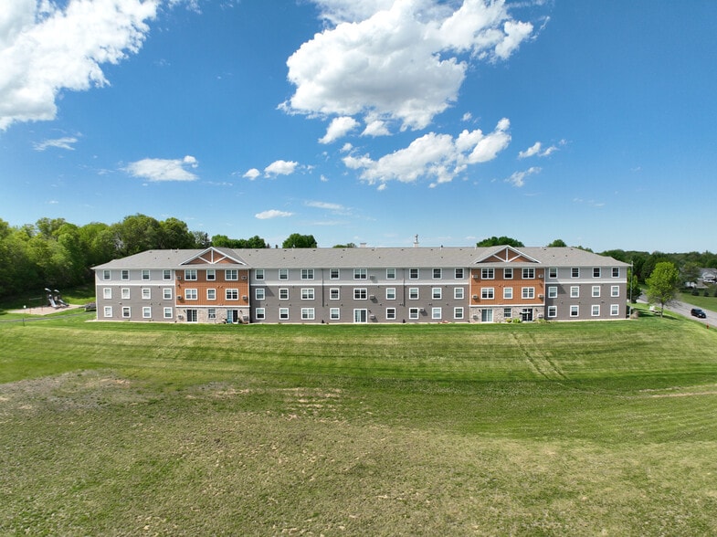 Building Photo - Boulder Ridge Apartment Homes