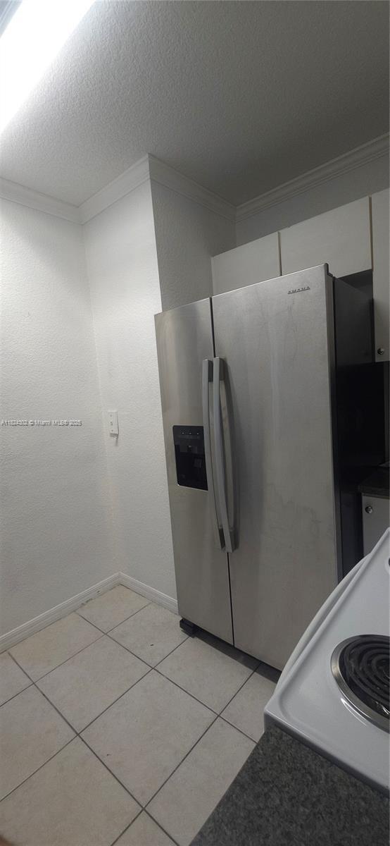 Building Photo - 9300 Fontainebleau Blvd