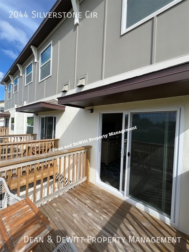 Building Photo - 2044 Silverstone Cir