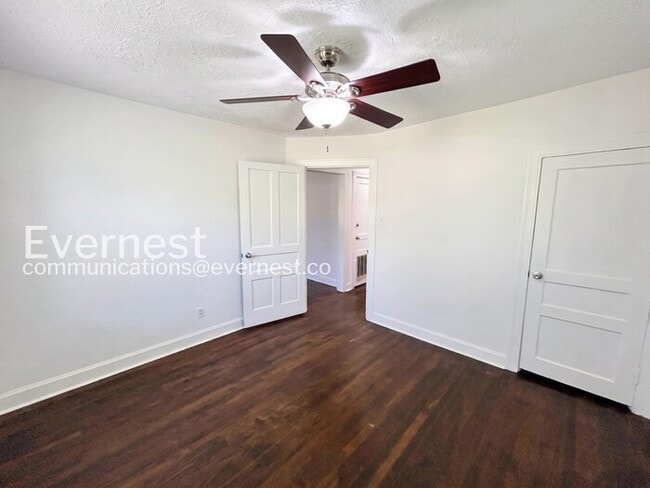 Building Photo - 142 Gordon Terrace