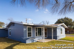 Building Photo - 303 Schmeltzer Ln