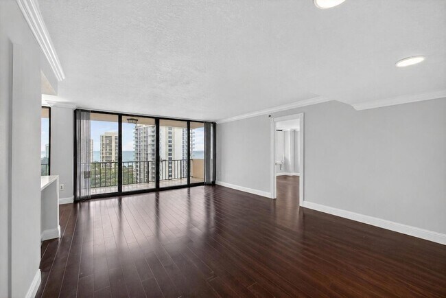 Building Photo - 4200 N Ocean Dr