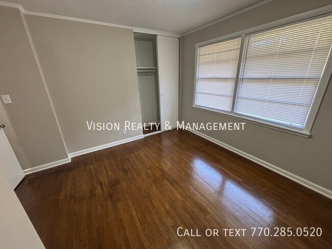Building Photo - 3608 Sir Michael Dr