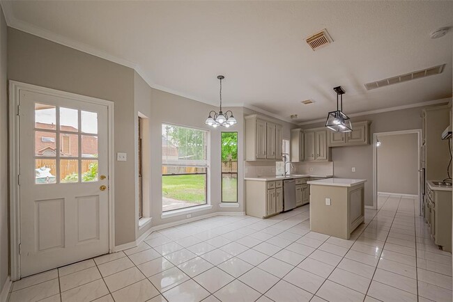 Building Photo - 215 Wood Cir Ln