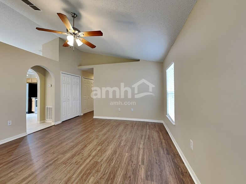 Building Photo - 30230 Rattana Ct