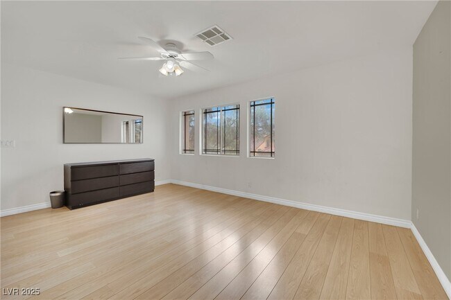 Building Photo - 1572 Bozeman Dr