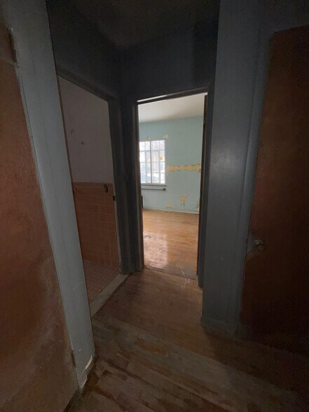 Building Photo - 3101 Iroquois Ave