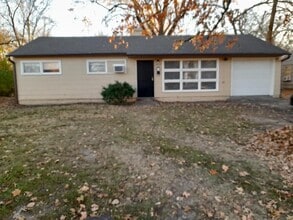 Building Photo - 7009 E 111th St