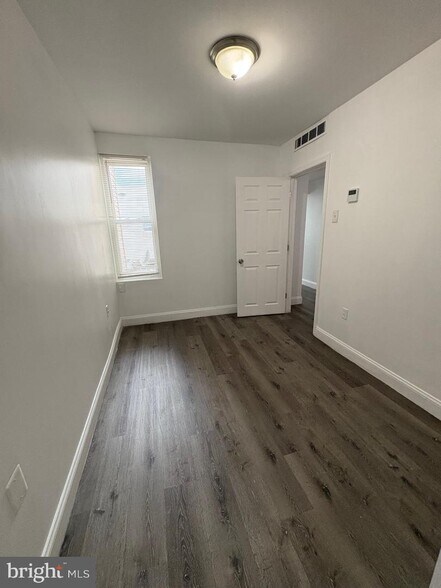 Bedroom 2 - 2312 S Hutchinson St