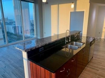 Building Photo - 777 N Ashley Dr