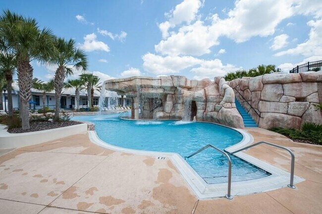 Building Photo - 5809 Fishhawk Ridge Dr