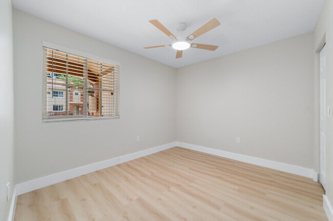 Building Photo - 3750 N Jog Rd