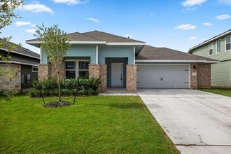 Building Photo - 300 Jeffers