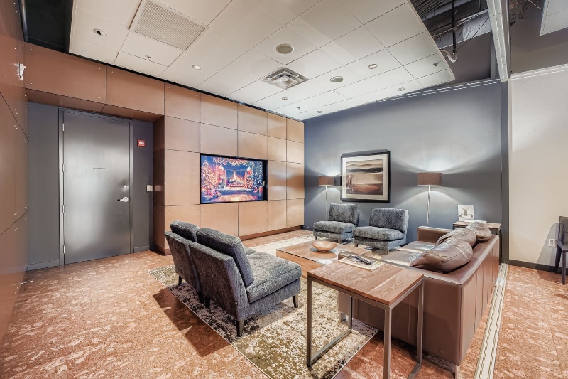 Building Photo - 3104 Western Ave