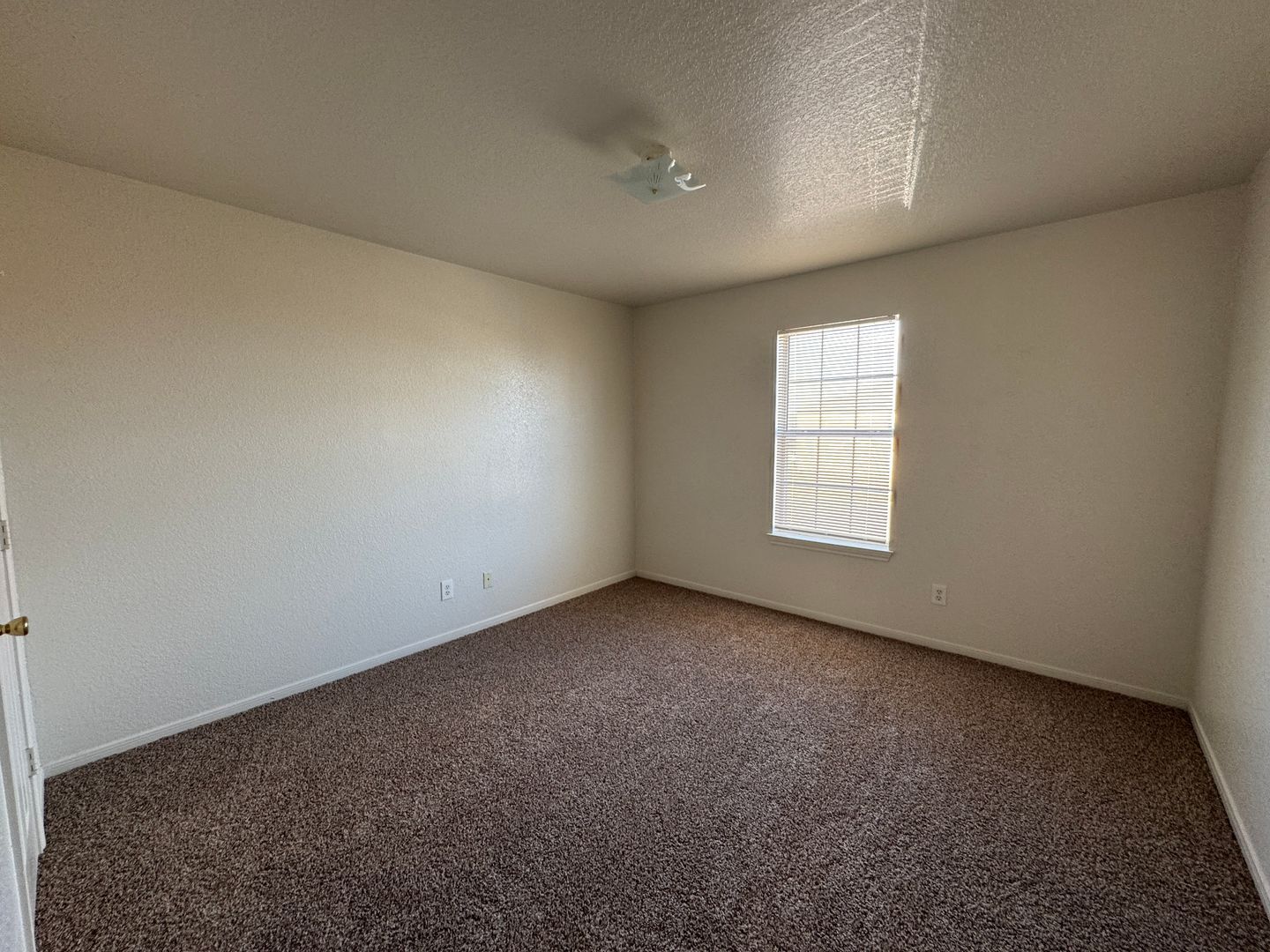 Building Photo - 3400 Cantabrian Dr