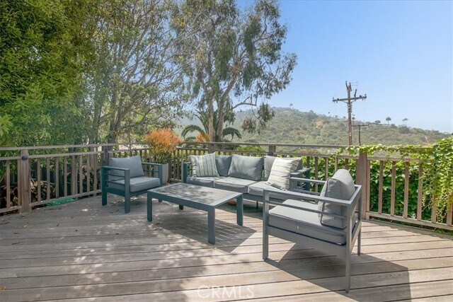 Building Photo - 1511 Bluebird Canyon Dr
