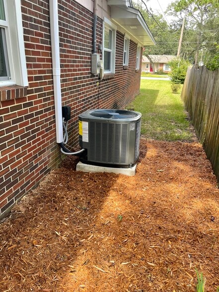 Building Photo - 173 Grandview Ave