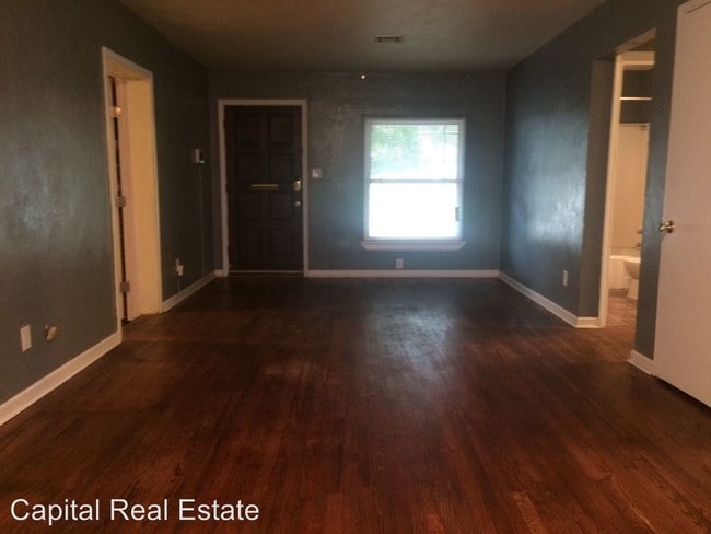 Building Photo - 3 br, 1.5 bath House - 116 W. Steed Dr.