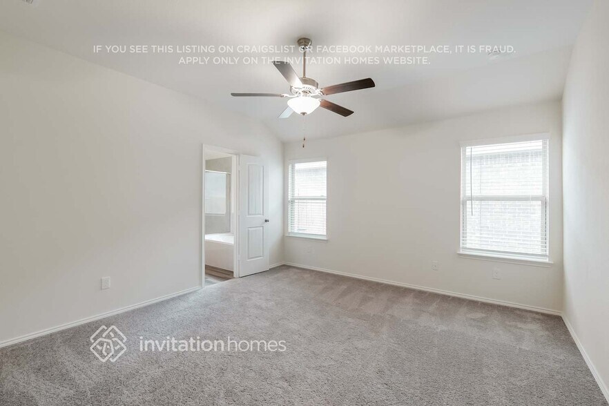 Building Photo - 417 Pollyann Trl