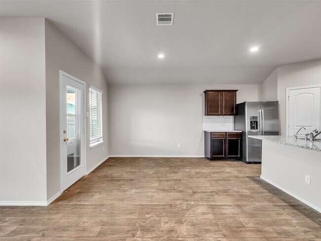 Building Photo - 2402 Ormes Forest Ln