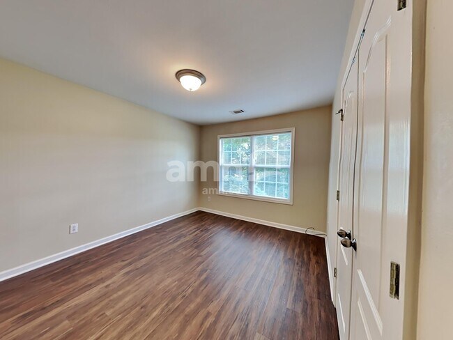 Building Photo - 6433 Grand Hickory Dr