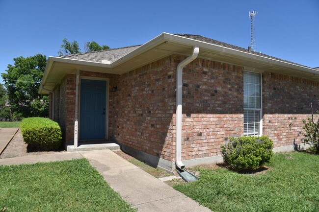 Primary Photo - 1530 Northwood Blvd