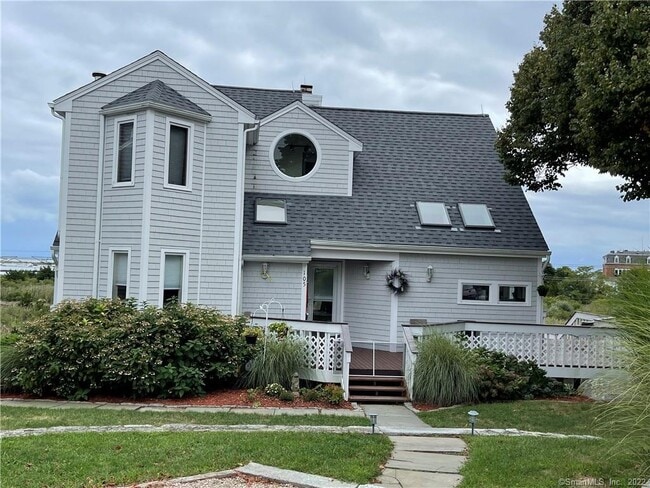 Primary Photo - 105 Elm St