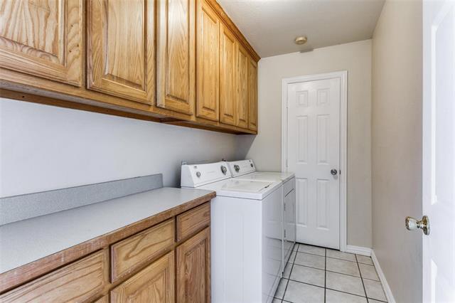 Building Photo - 1008 Treys Ct