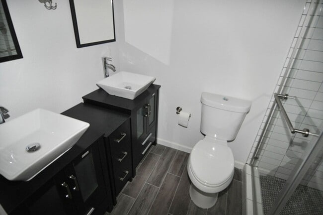 Building Photo - VIEW NOW - COMING SOON - Beautifully remodeled - highly sought-after HEB ISD