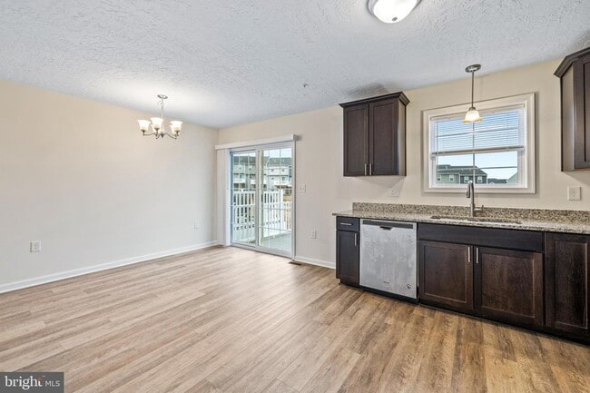 Building Photo - 2604 Hickorywood Ln