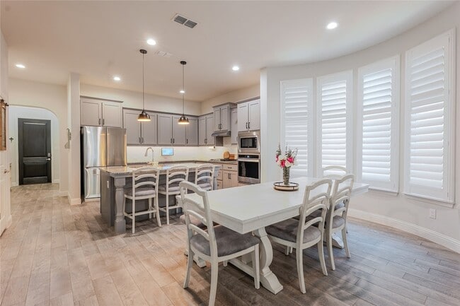 Building Photo - 133 Welch Folly Ln