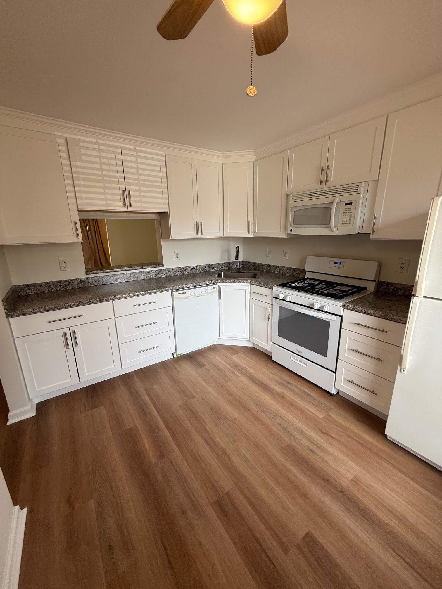 Building Photo - 32 Cherokee Dr