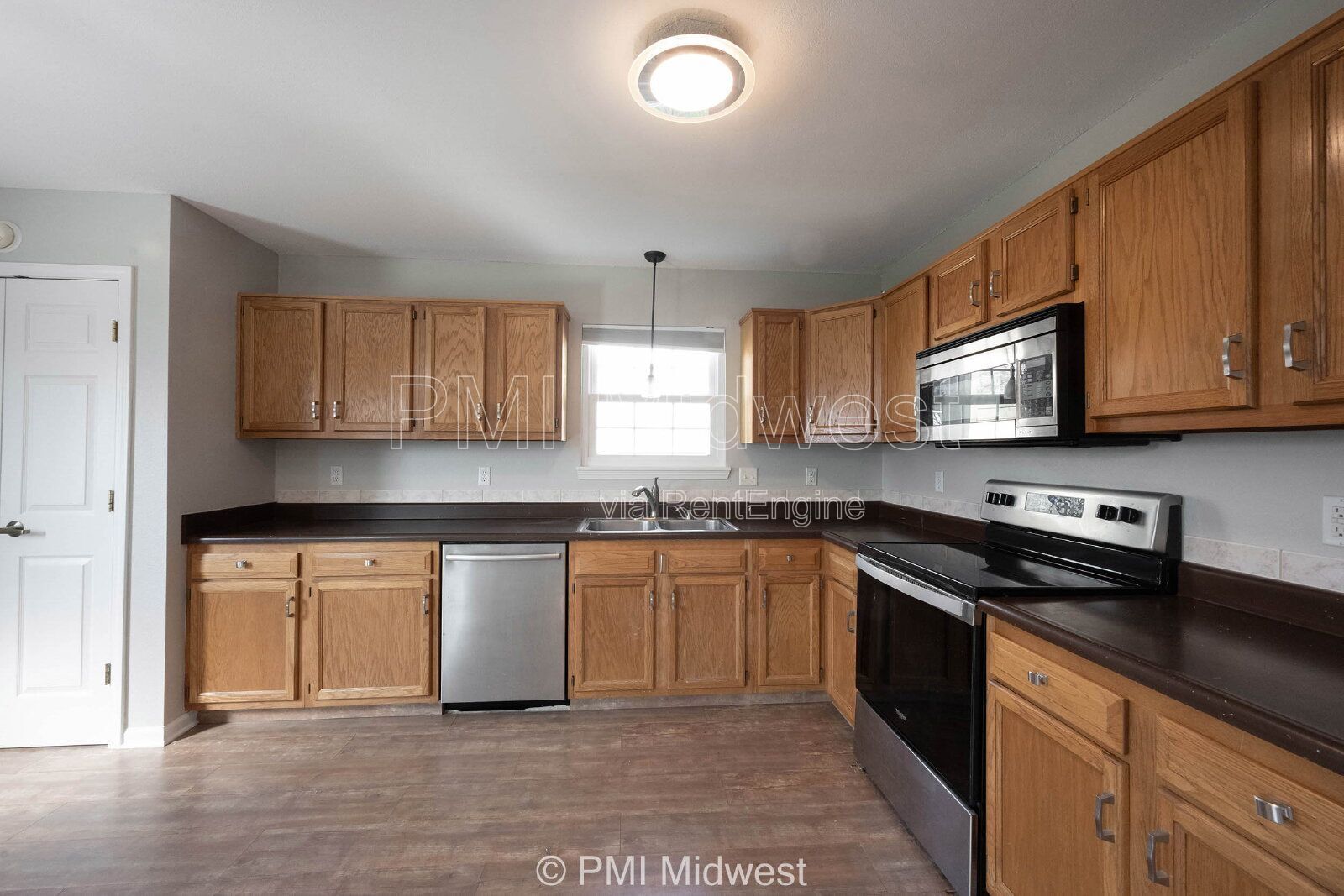 Building Photo - 7657 Scatter Woods Ln