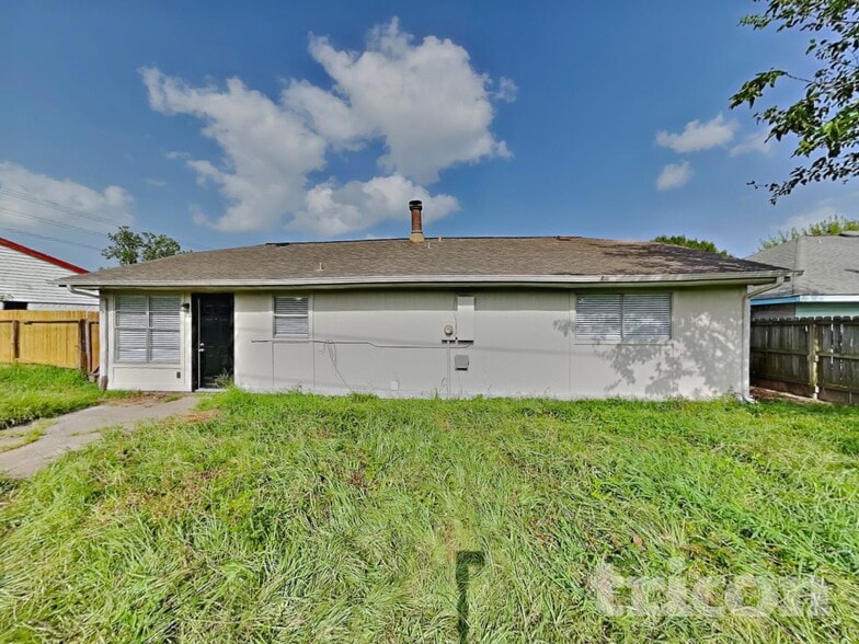 Building Photo - 20211 Cottonglade Ln