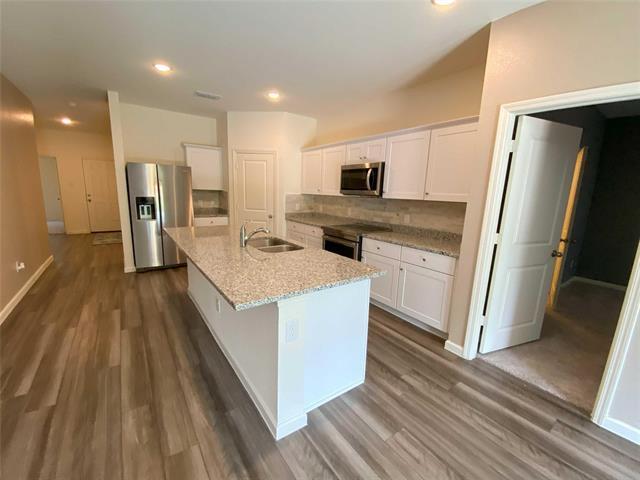 Building Photo - 3013 Aspen Dr