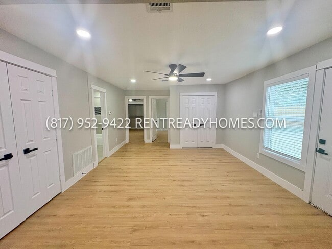 Building Photo - 3810 Weslow St